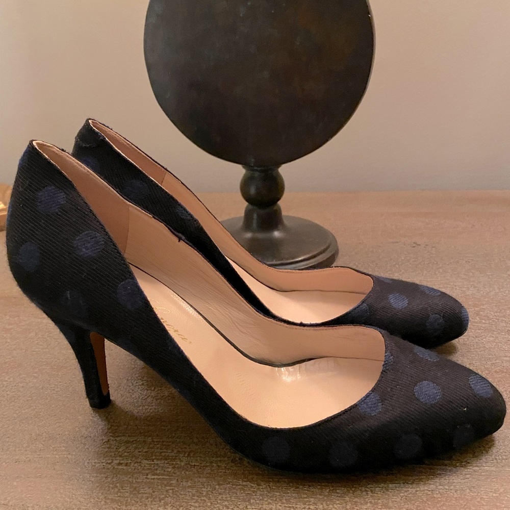 Lenora Dotted Vera Pumps